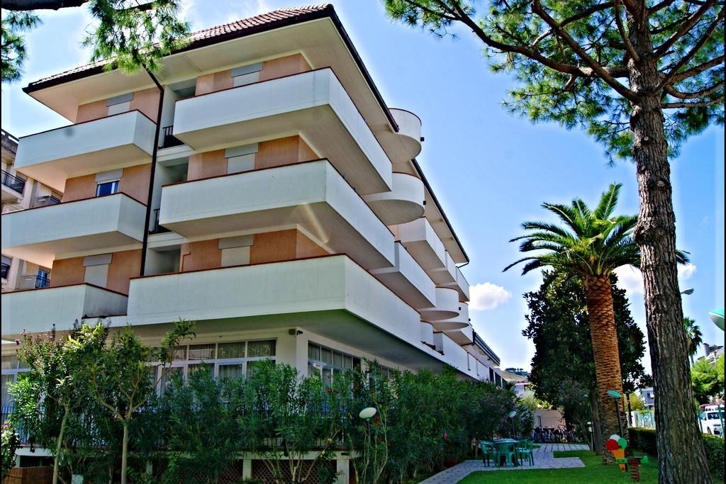 Hotel Blumen San Benedetto del Tronto Exterior foto